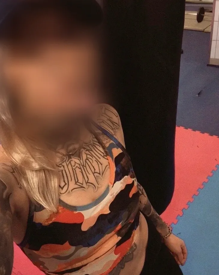 Amina, 23