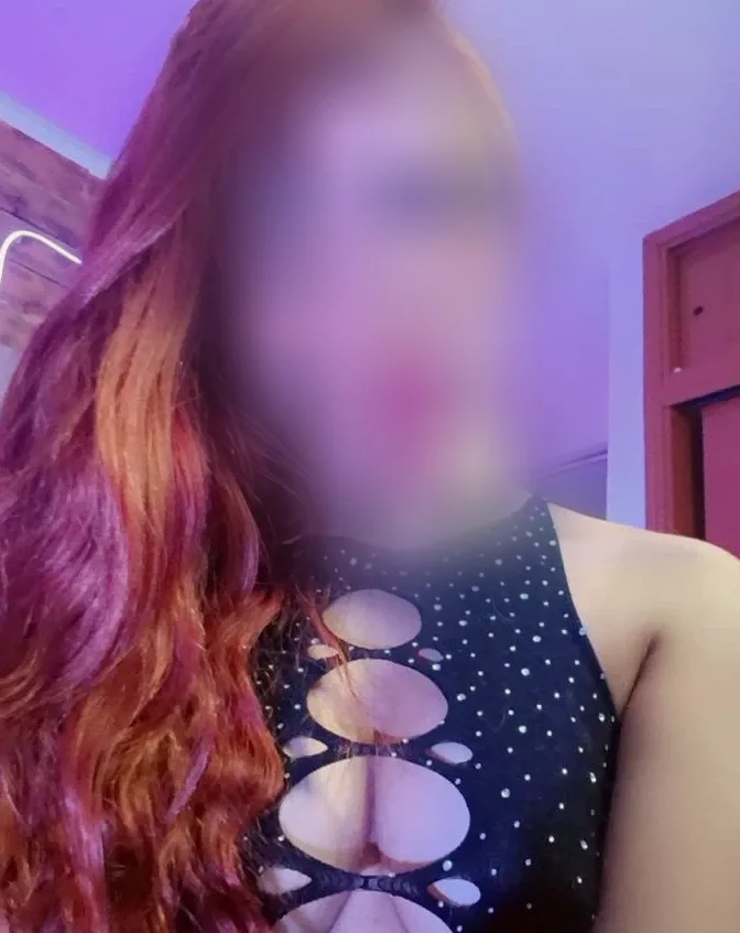 Leyla, 23