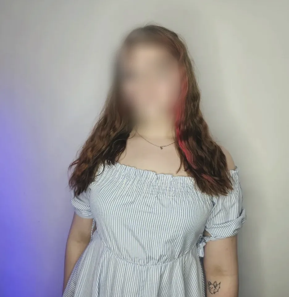 Paula, 21